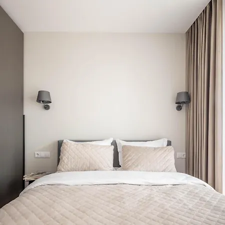 Apartament Pusu Terasa 18 *